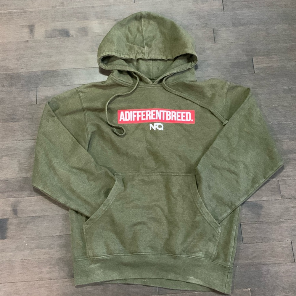 Women’s S NFQ Green With Red ‘A Different Breed Logo’ Light Weight Hoodie